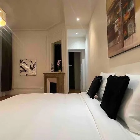 Apartamento Splendid Eiffel Tower & La Seine - 8 Beds *